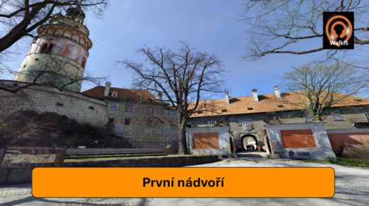 303 001 002 První nádvoří.png